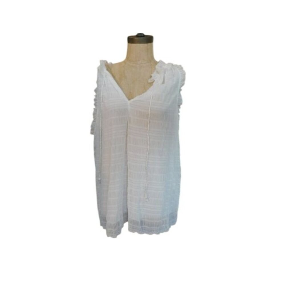 Max Studio Size 1X Plus Size White Semi Sheer Lace vneck top Blouse